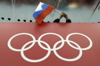 Позволиха на руските гимнастици химн и знаме