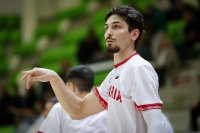 Борислав Младенов и Виена Баскет отстъпиха и изостават в серията