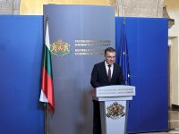 Министър Найденов поиска оставката на на шефа на Агенция по вписванията