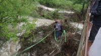 В Тетевен спасиха коне от придошлите води на река Бели Вит