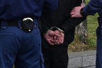 Столичната полиция задържа рецидивист за кражби от коли