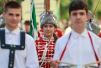 С пъстри шествия и спектакли в страната бе отбелязан 24 май