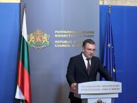 Правосъдният министър иска освобождаването на шефа на Агенцията по вписванията заради фрапиращи практики и петцифрени бонуси