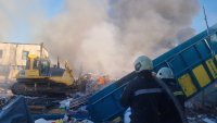 Пожарът край Стара Загора е овладян - мобилен пункт следи за качеството на въздуха