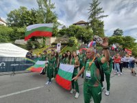 Българският отбор участва в откриването на европейското първенство по планинско бягане в Камник