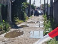 Задържаха 20 души при акция срещу наркоразпространението в кв. "Христо Ботев"