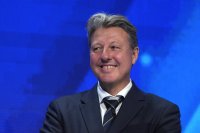 Александър Оспелт е новият президент на ФИС