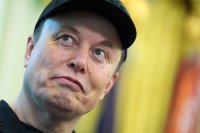 Светът вече има първия трилионер - Илън Мъск