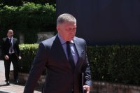 Правителството на Словакия ще свика вот на доверие в парламента заради държавния дълг