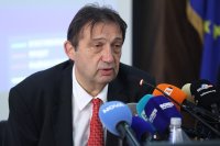 След сигнал от регионалния министър: Прокуратурата разследва строежа на лот 4 на АМ "Хемус"