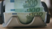 Обмяната на левове в евро: Още 12 дни безплатно в търговските банки
