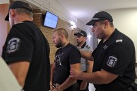 Обвиняемият за убийствата в Угърчин остава в ареста, реши Окръжният съд в Ловеч