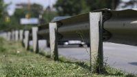 Мантинелите по пътищата: Защо не се поставят бетонни ограничители?