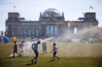 Жега в Европа - рекорд в Германия, бури в Париж и Брюксел