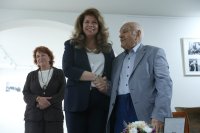 Доайенът на вестникарството на 90: Любен Генов получи Почетния знак на президента