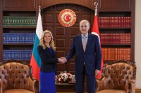 Развитието на парламентарния диалог обсъдиха председателят на Народното събрание Михаела Доцова и председателят на турския парламент Нуман Куртулмуш