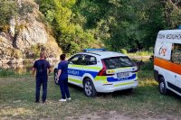 Намерено е живо едното от трите деца, изчезнали край брега на Струма до село Пастух