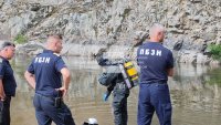 Цяла нощ издирваха второто изчезнало дете в река Струма