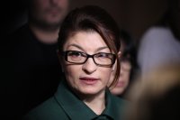 Десислава Атанасова не коментира новите разкрития на министър Демерджиев за полетите с Пеевски