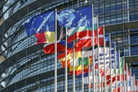 Европарламентът обсъжда сигурността, бюджета и разширяването на ЕС