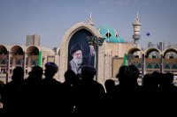 Възпоменателни церемонии: Иран се прощава с аятолах Али Хаменей