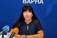 Скандалът &bdquo;Баба Алино&ldquo;: Уволнена шефка на кадастъра ще съди министър за клевета