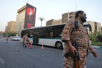 Какво означават новите удари между Техеран и Вашингтон за мирните преговори?