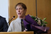 "Богатството, което трупам в ума си, само него ще занеса в небитието" &ndash; спомен за поетесата Надежда Захариева