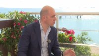 Министърът на туризма: С агресивна реклама и много инициативи се надяваме да компенсираме колебливия старт на сезона
