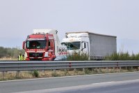 Аварирал камион затруднява движението в участък на АМ "Тракия"