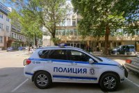 И днес сигнали за взривни устройства са подадени в различни институции в цялата страна
