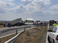 Затвориха АМ "Тракия" заради тежка катастрофа с тир край Карнобат (СНИМКИ)