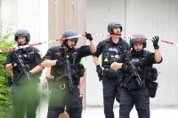 Две момичета са тежко ранени при нападение в гимназия в Бавария