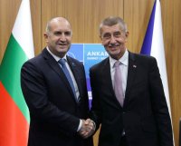 Rumen Radev and Andrej Babi&scaron; Discuss Expanding Defence and Energy Cooperation at NATO Summit