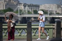 Сензори във витрини на музеи на Острова наблюдават експонатите да не са изложени на прекалено високи температури