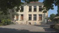 След близо 20 години борба: Жителите на село Бъзън спасиха сградата на бившето училище