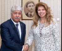 Президентът Йотова получи писмено послание от президента на Държавата Палестина