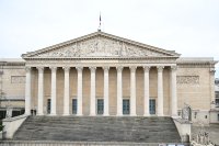 Френските депутати приеха исторически законопроект за евтаназията
