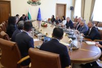 Радев разговаря с водещи лекари и изследователи за международното партньорство в здравеопазването