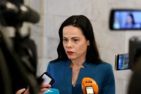 Министерството на здравеопазването подкрепя обществените поръчки за лекарства и в частните болници