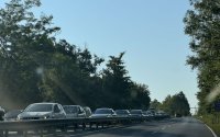 Верижна катастрофа образува километрично задръстване на пътя Созопол &ndash; Бургас