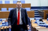 Делян Пеевски: Подкрепяме искането за американски самолети в авиобаза "Безмер"