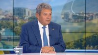 Парламентът взима решение за разполагане на чужди войски при политико-военен характер на операцията, каза председателят на комисията по отбрана