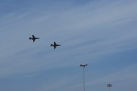 Кметове с позиция за разполагането на военни самолети в авиобаза &bdquo;Безмер&ldquo;