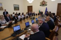 Радев: Въпреки съпротивата на прокуратурата, МВР и службите ще упражняват още по-твърдо своите правомощия за разкриване на голямата политическа корупция