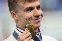 Френската звезда в плуването Леон Маршан признава, че треньорът му Боб Боуман е променил живота му