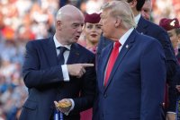 Джани Инфантино отвърна на критиците с открито писмо: &bdquo;Докато вие седяхте зад клавиатурите, ние във ФИФА сме на фронтовата линия