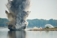Военни в Румъния взривиха скално образувание в Дунав за увеличаване на водния поток към АЕЦ &bdquo;Черна вода&ldquo;