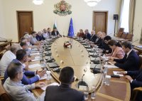 Премиерът Радев: Правителството е ангажирано с устойчивото развитие на българската енергетика