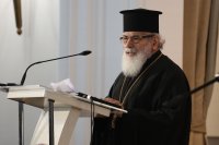 Митрополит Йосиф блъснат от автомобил в Манхатън, остава в болница под наблюдение